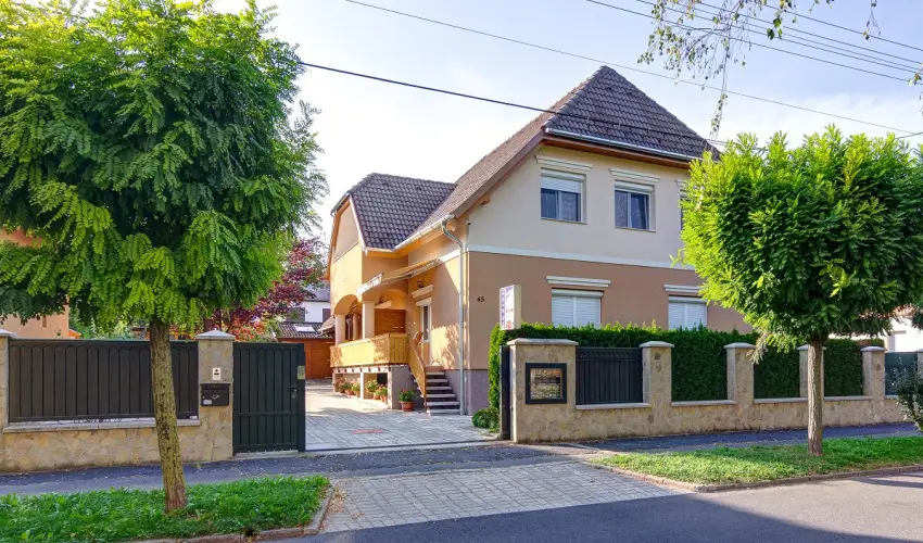 Andrea Villa H�v�z - Valentin Nap (min. 2 �j) 