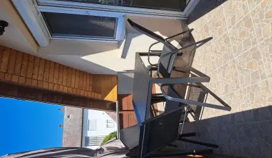 Andrea Villa H�v�z