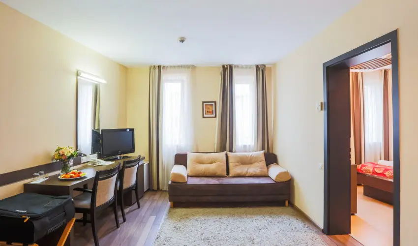 CE Plaza Hotel Sifok - VALENTIN HTVGE (min. 2 j)