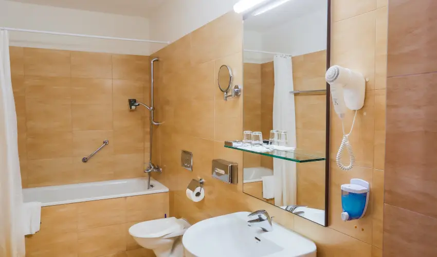 CE Plaza Hotel Sifok - VALENTIN HTVGE (min. 2 j)