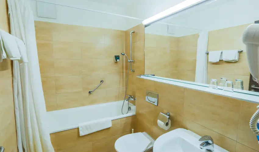 CE Plaza Hotel Sifok - VALENTIN HTVGE (min. 2 j)