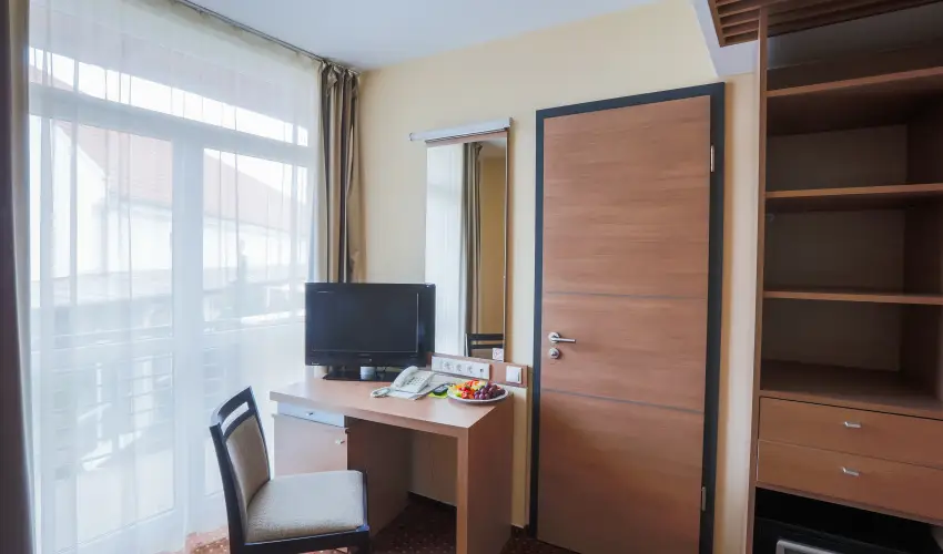 CE Plaza Hotel Sifok - VALENTIN HTVGE (min. 2 j)