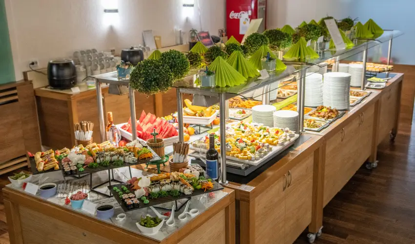 CE Plaza Hotel Sifok - VALENTIN HTVGE (min. 2 j)