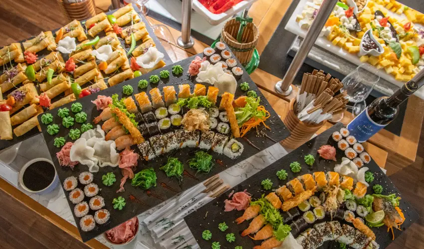 CE Plaza Hotel Sifok - VALENTIN HTVGE (min. 2 j)