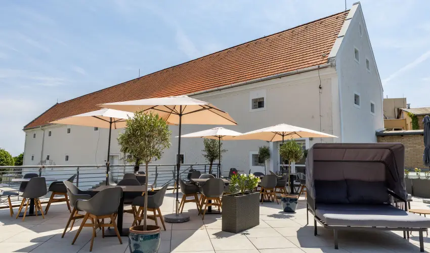 CE Plaza Hotel Sifok - VALENTIN HTVGE (min. 2 j)