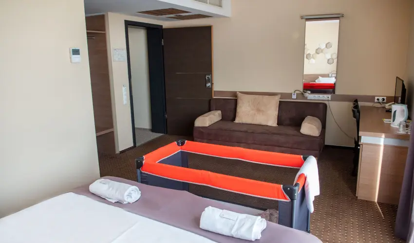 CE Plaza Hotel Sifok - VALENTIN HTVGE (min. 2 j)