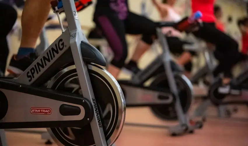 Eleven Business & Sport Hotel J�sz�roksz�ll�s - Valentin napi akci� reggelis ell�t�ssal (1 �jt�l)