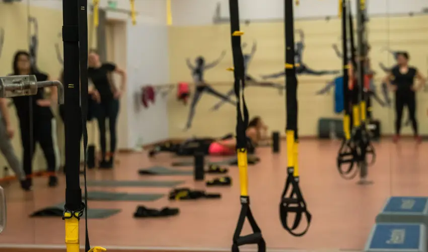 Eleven Business & Sport Hotel J�sz�roksz�ll�s - Valentin napi akci� reggelis ell�t�ssal (1 �jt�l)