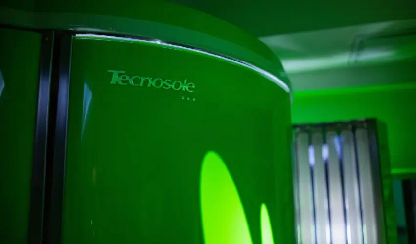 Eleven Business & Sport Hotel J�sz�roksz�ll�s - Valentin napi akci� reggelis ell�t�ssal (1 �jt�l)