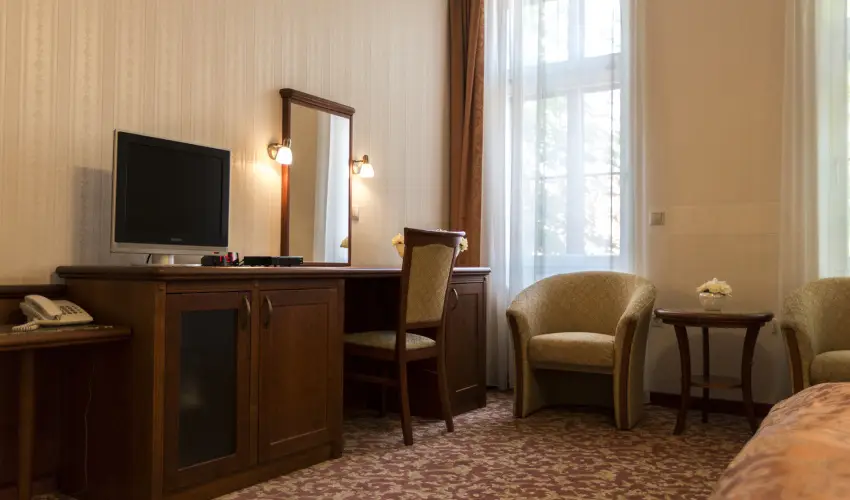 Elizabeth Hotel Gyula - Elizabeth & Valentin - a romantika htvgje Gyuln (min. 2 j)