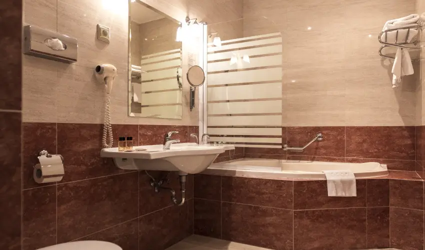 Elizabeth Hotel Gyula - Elizabeth & Valentin - a romantika htvgje Gyuln (min. 2 j)