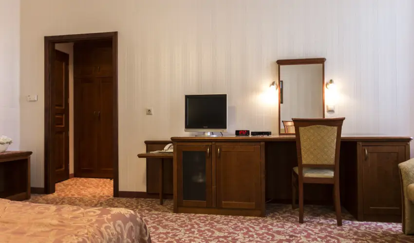 Elizabeth Hotel Gyula - Elizabeth & Valentin - a romantika htvgje Gyuln (min. 2 j)