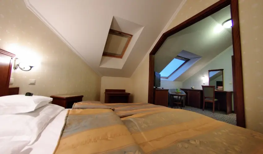 Elizabeth Hotel Gyula - Elizabeth & Valentin - a romantika htvgje Gyuln (min. 2 j)