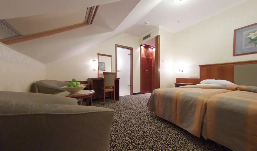 Elizabeth Hotel Gyula - Elizabeth & Valentin - a romantika htvgje Gyuln (min. 2 j)