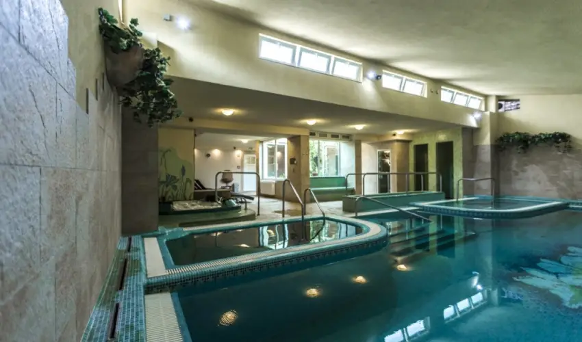 Elizabeth Hotel Gyula - Elizabeth & Valentin - a romantika htvgje Gyuln (min. 2 j)