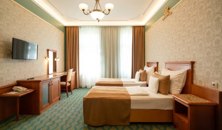 Elizabeth Hotel Gyula - Elizabeth & Valentin - a romantika htvgje Gyuln (min. 2 j)