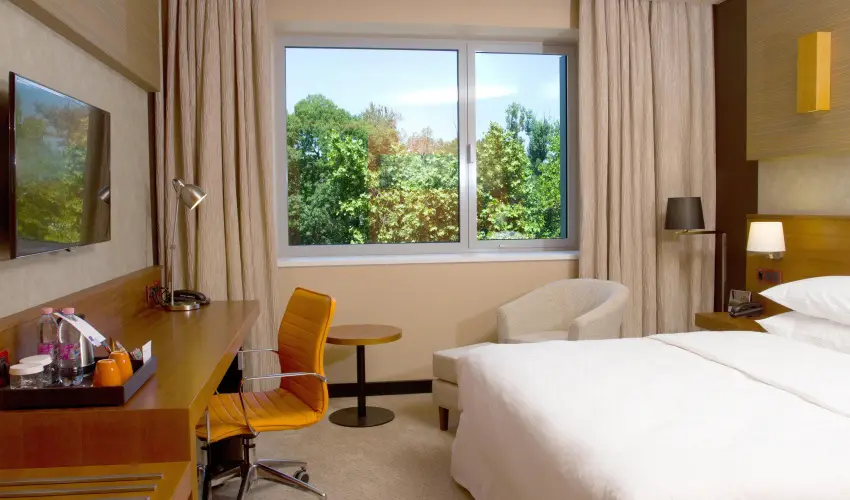 Four Points by Sheraton Kecskem�t Hotel & Konferenciak�zpont Kecskem�t - Valentin nap (min. 2 �j)