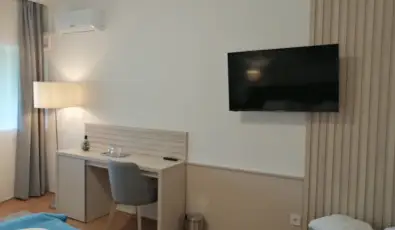 H�forr�s Hotel �s �d�l�park Gyula