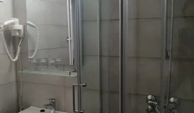 H�forr�s Hotel �s �d�l�park Gyula