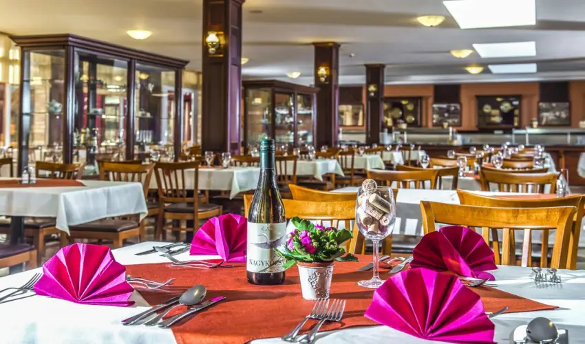 Hotel Kapitny Superior Wellness Smeg - Valentin nap a Kapitnyban (min. 2 j)