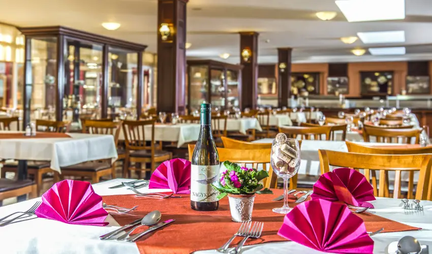 Hotel Kapitny Superior Wellness Smeg - Valentin nap a Kapitnyban (min. 2 j)