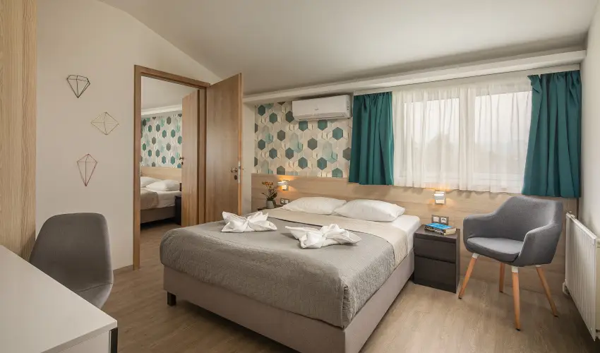 Krist�ly Hotel Keszthely - Valentin-nap a Krist�ly Hotelben (min. 2 �j)