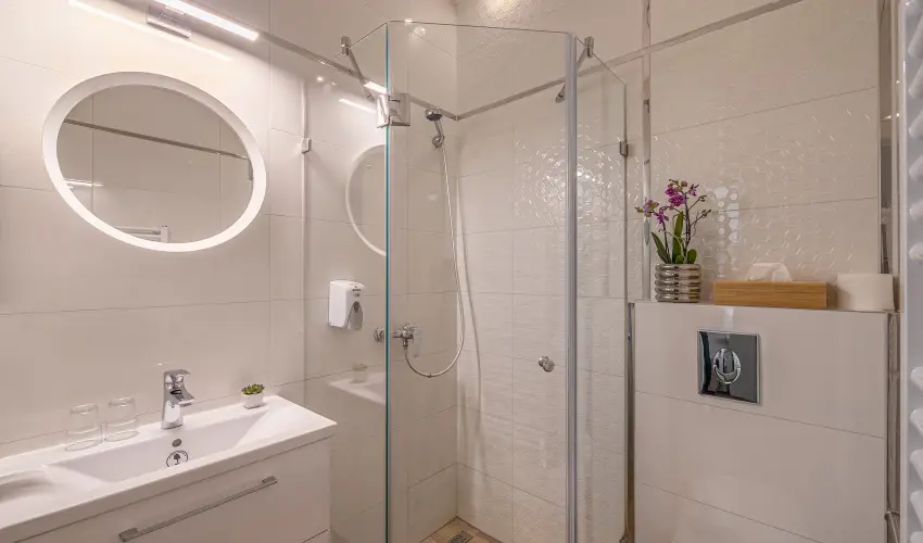 Krist�ly Hotel Keszthely - Valentin-nap a Krist�ly Hotelben (min. 2 �j)