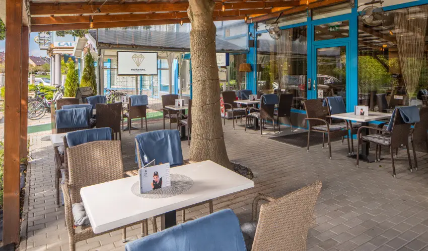 Krist�ly Hotel Keszthely - Valentin-nap a Krist�ly Hotelben (min. 2 �j)