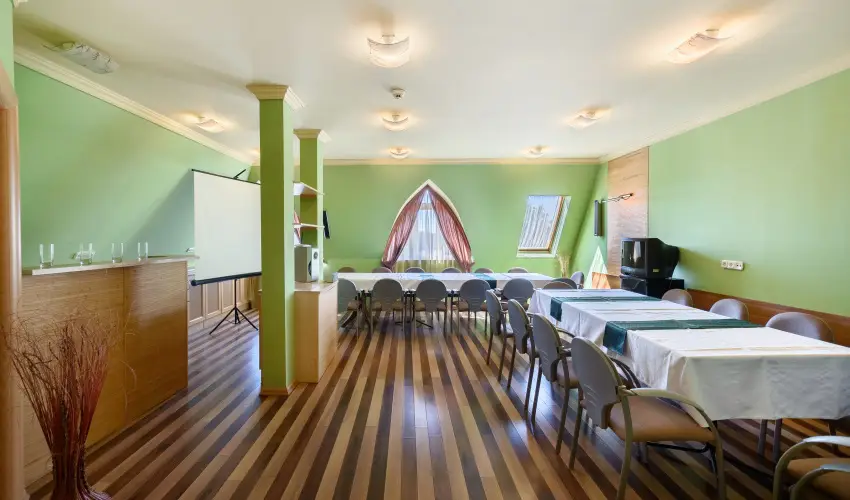 Hotel N�gy �vszak Hajd�szoboszl� - Valentin napi romantikus h�tv�ge (min. 2 �j)