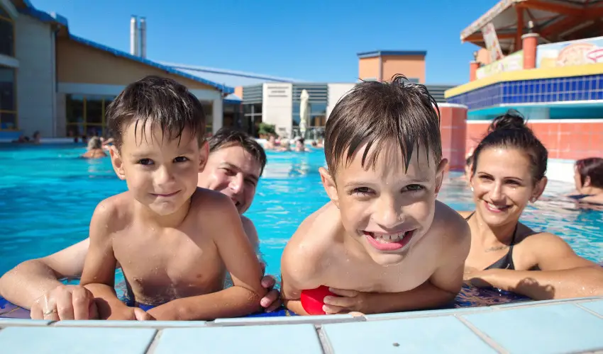 Park Inn by Radisson S�rv�r Resort & Spa S�rv�r - Szerelem a leveg�ben (1 �jt�l)