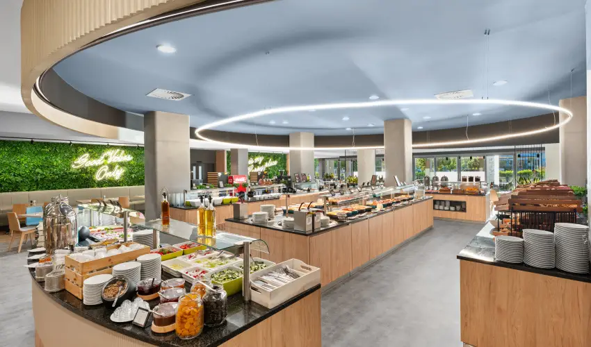 Park Inn by Radisson S�rv�r Resort & Spa S�rv�r - Szerelem a leveg�ben (1 �jt�l)