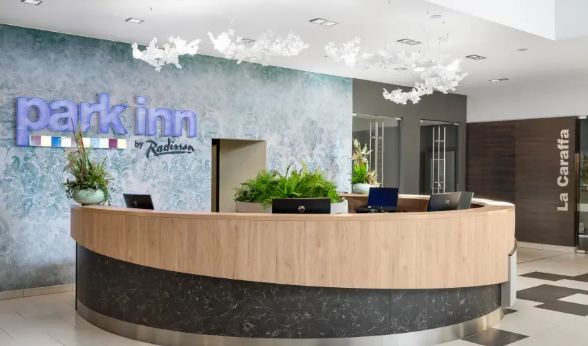 Park Inn by Radisson S�rv�r Resort & Spa S�rv�r - Szerelem a leveg�ben (1 �jt�l)