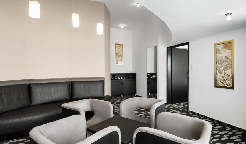 Park Inn by Radisson S�rv�r Resort & Spa S�rv�r - Szerelem a leveg�ben (1 �jt�l)