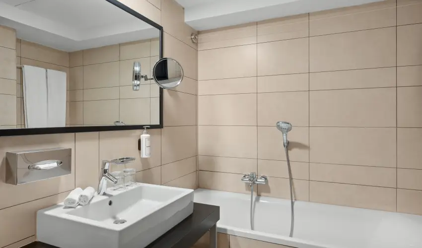 Park Inn by Radisson S�rv�r Resort & Spa S�rv�r - Szerelem a leveg�ben (1 �jt�l)