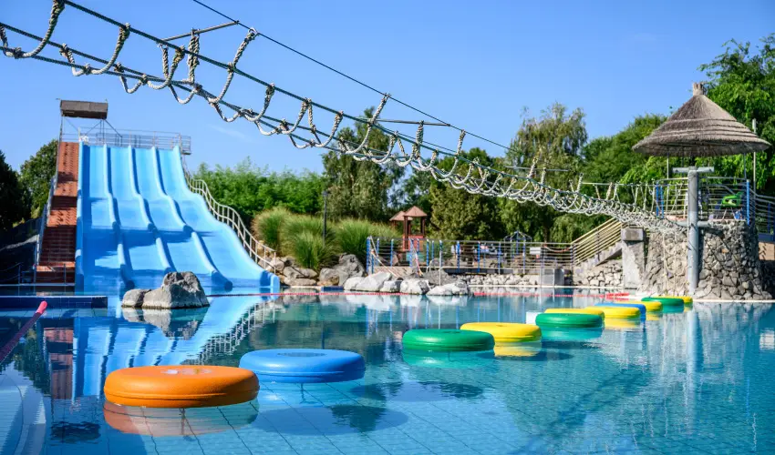 Park Inn by Radisson S�rv�r Resort & Spa S�rv�r - Szerelem a leveg�ben (1 �jt�l)