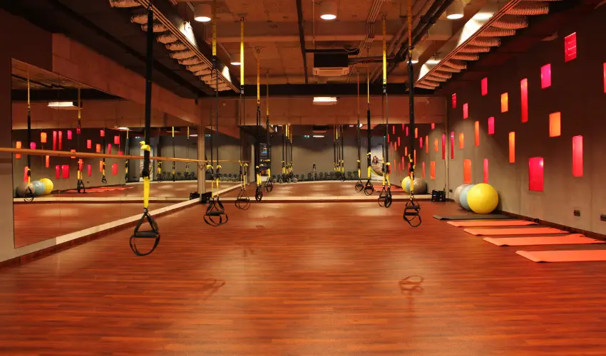 Hotel Stci Wellness & Konferencia Vecss - Szerelmes Valentin-nap (min. 2 j)