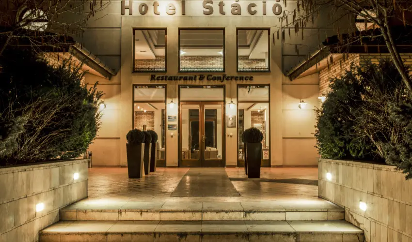 Hotel Stci Wellness & Konferencia Vecss - Szerelmes Valentin-nap (min. 2 j)