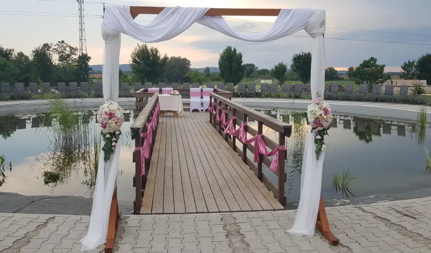 Land-Plan Hotel & Restaurant T�lt�stava - Valentin napi romantikus �jszaka (1 �j)