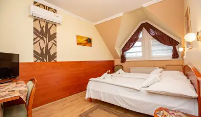 Major Panzi� & �tterem Hajd�szoboszl�