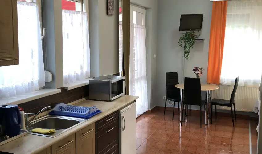 Major Panzi� & �tterem Hajd�szoboszl� - Valentin napi csomagaj�nlat (min. 2 �j)