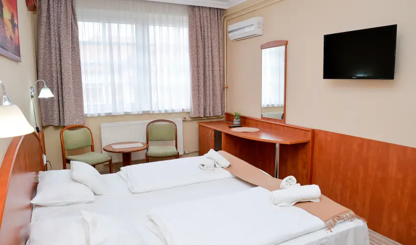 Major Panzi� & �tterem Hajd�szoboszl� - Valentin napi csomagaj�nlat (min. 2 �j)