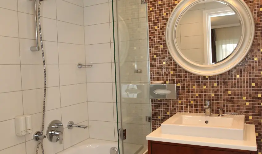 Sz�rcsa Hotel Sz�kesfeh�rv�r - Valentin szerelmes kikapcsol�d�s (min. 2 �j)