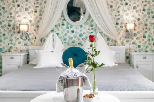 Sz�rcsa Hotel - Valentin szerelmes kikapcsol�d�s