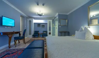 Sz�rcsa Hotel Sz�kesfeh�rv�r