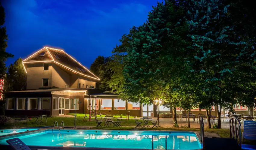 Wellness Hotel Szindbd  Balatonszemes - Szerelmesek htvgje (min. 2 j)