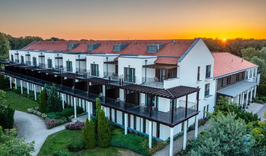 Tisza Balneum Hotel Tiszaf�red - Valentin h�tv�ge (min. 2 �j)