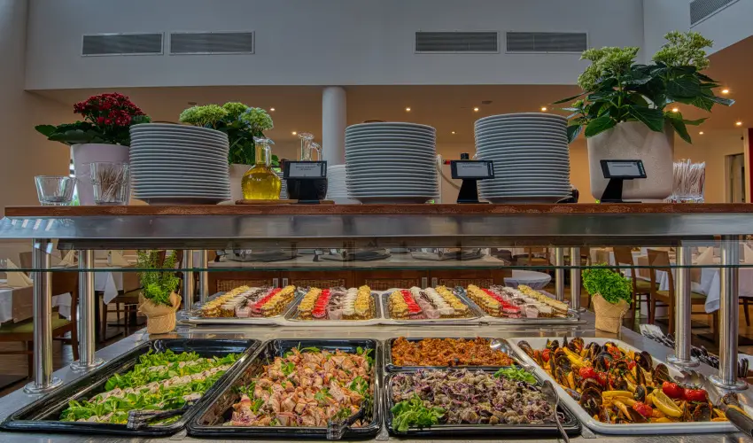 Tisza Balneum Hotel Tiszaf�red - Valentin h�tv�ge (min. 2 �j)