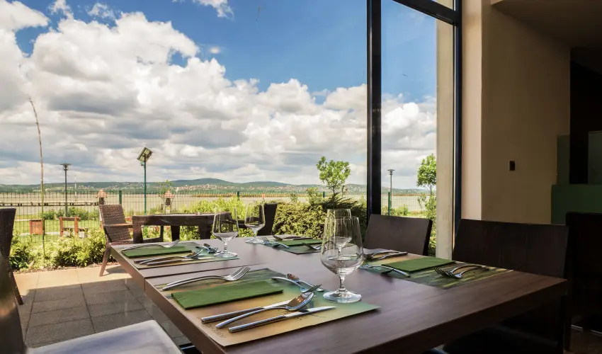 Vital Hotel Nautis Grdony - Egy hajnyi szerelem (1 jtl)